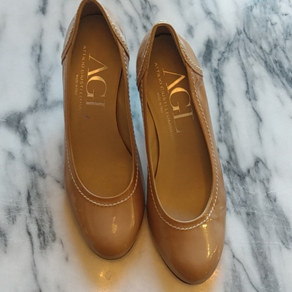 AGL nude, beige, cream high heel shoes size 7